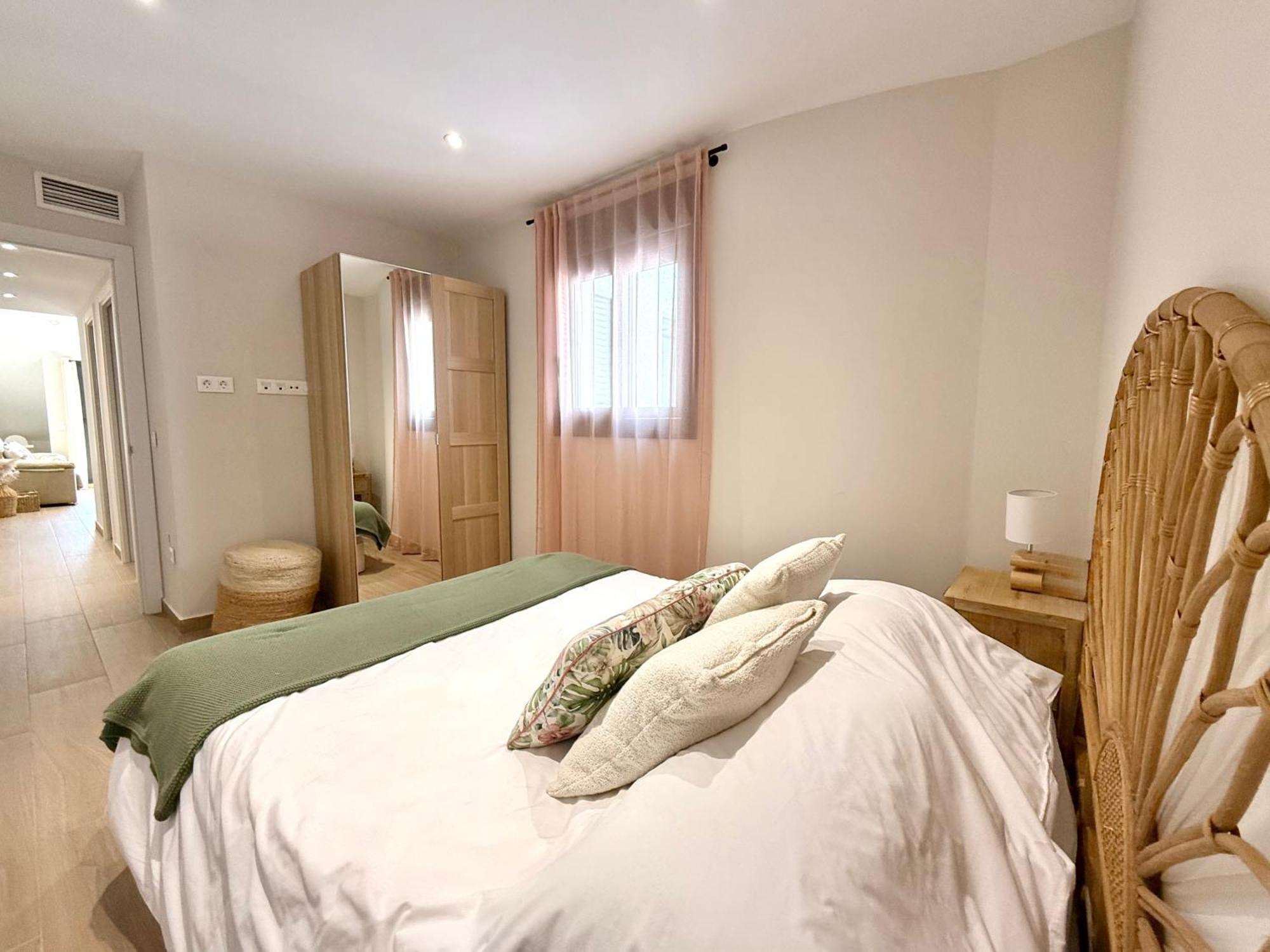 Luna Holidays City Center And Beach 푸엔히롤라 외부 사진