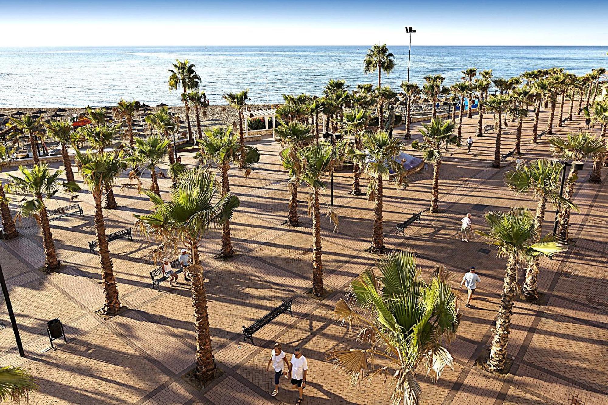Luna Holidays City Center And Beach 푸엔히롤라 외부 사진